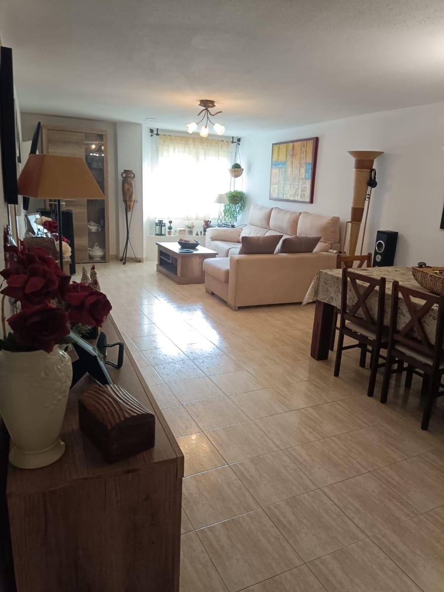 4 soverom Leilighet til salgs i Torrevieja med garasje - € 259 000 (Ref: 9759565)