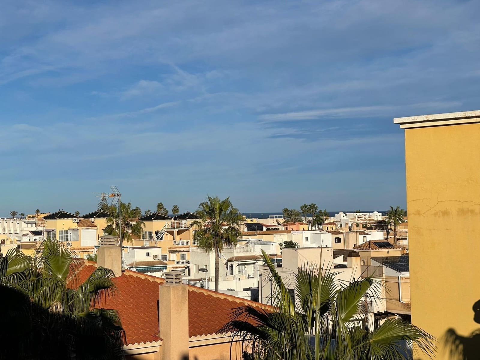 3 bedroom Penthouse for sale in Torrevieja with garage - € 299,000 (Ref: 9759569)