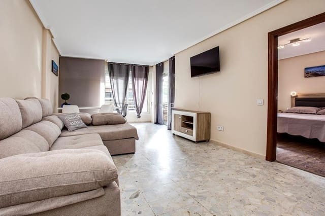 4 chambre Appartement à vendre à Centro, Torrevieja - 229 900 € (Ref: 9759570)