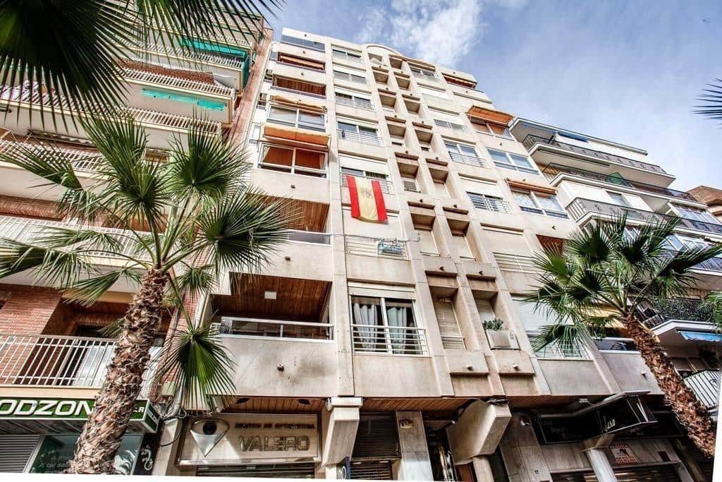 4 Zimmer Apartment zu verkaufen in Torrevieja - 229.900 € (Ref: 9759570)
