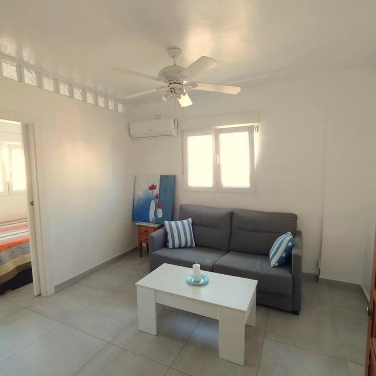 1 soverom Leilighet til salgs i Torrevieja - € 95 000 (Ref: 9759573)