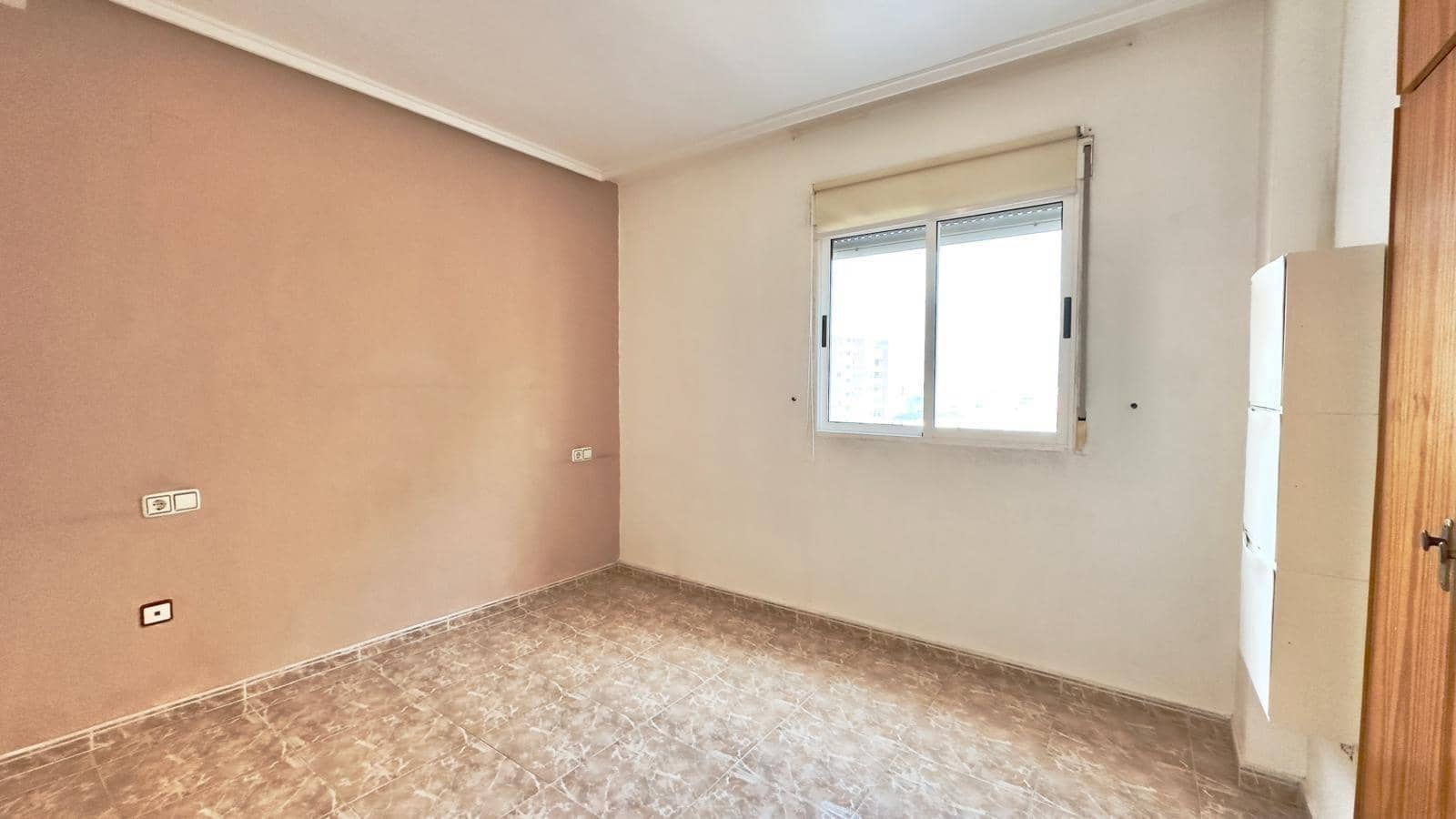 2 sovrum Lägenhet till salu i Torrevieja med pool - 139 900 € (Ref: 9759574)