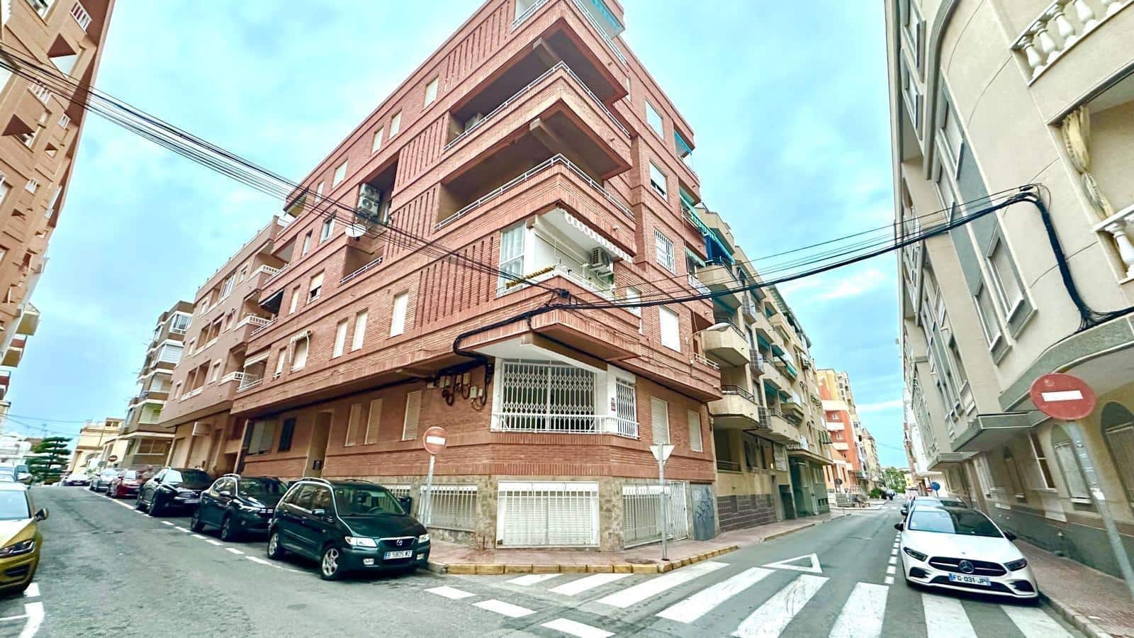 3 chambre Penthouse à vendre à Torrevieja - 184 900 € (Ref: 9759575)