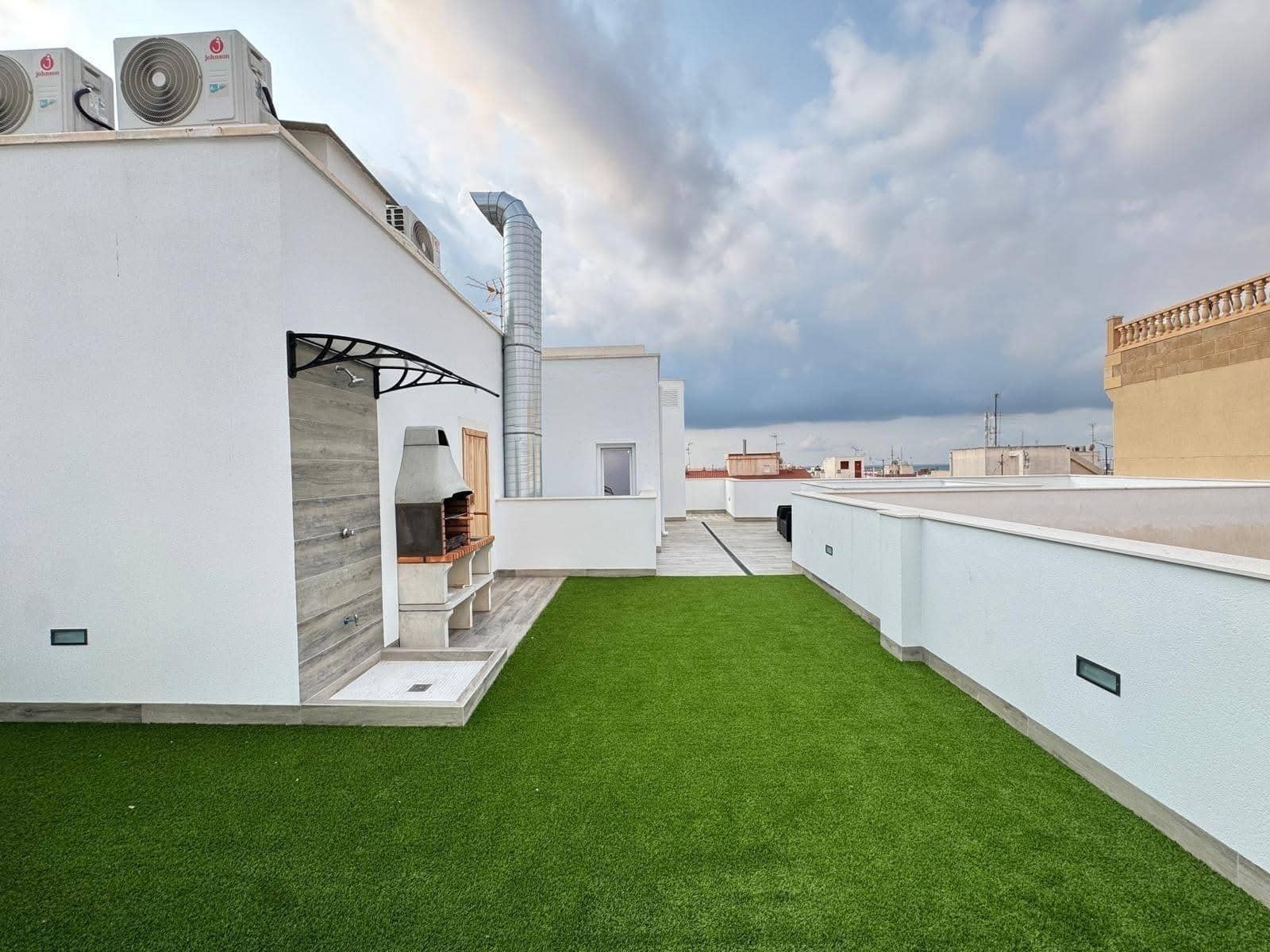 2 soveværelse Lejlighed til salg i Torrevieja - € 200.000 (Ref: 9759577)