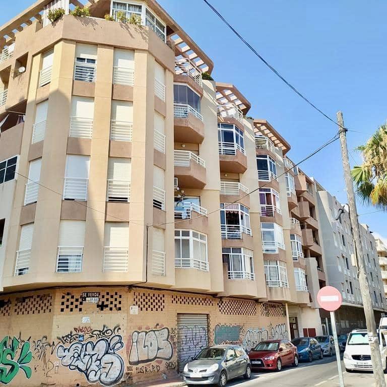 2 soverom Penthouse til salgs i Torrevieja - € 195 000 (Ref: 9759579)