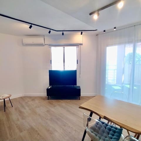 2 soverom Penthouse til salgs i Centro, Torrevieja - € 195 000 (Ref: 9759579)