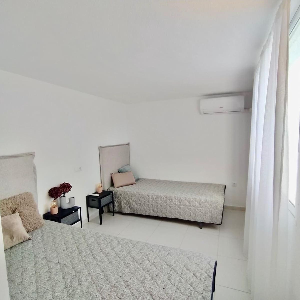 2 soverom Penthouse til salgs i Torrevieja - € 195 000 (Ref: 9759579)