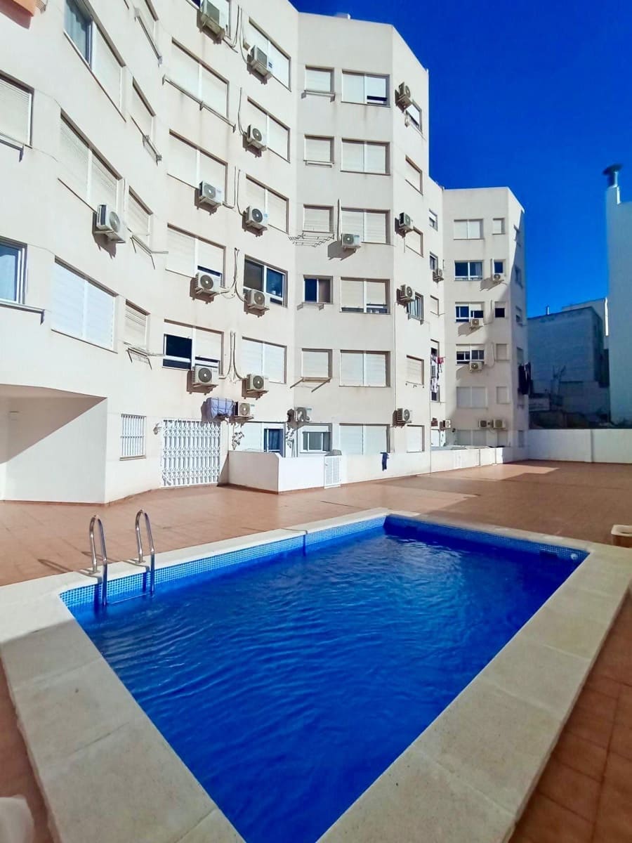 1 sypialnia Apartament na sprzedaż w Torrevieja z basenem - 90 000 € (Ref: 9759581)