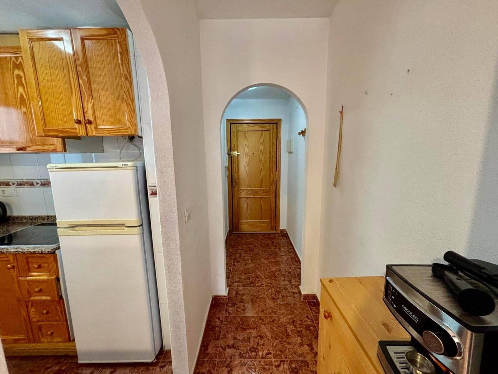 2 bedroom Apartment for sale in Torrevieja - € 120,000 (Ref: 9791007)