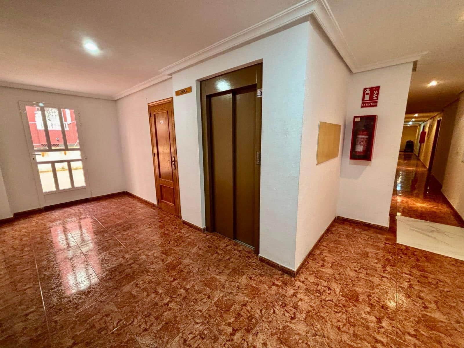 2 bedroom Apartment for sale in Torrevieja - € 120,000 (Ref: 9791007)