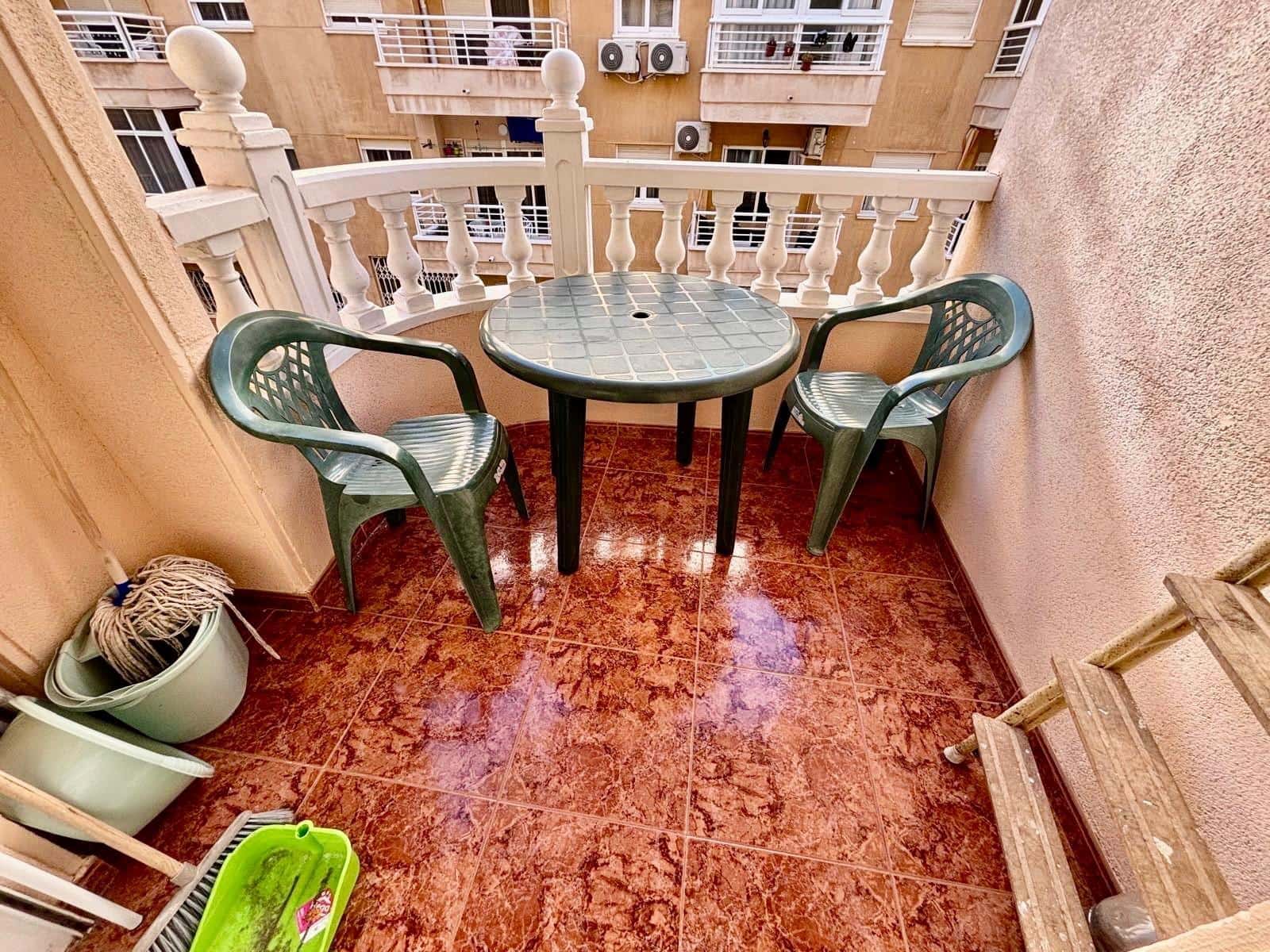 2 bedroom Apartment for sale in Torrevieja - € 120,000 (Ref: 9791007)