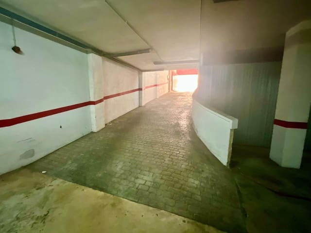 Garage til salg i Parque de las Naciones, Torrevieja - € 19.500 (Ref: 9797055)