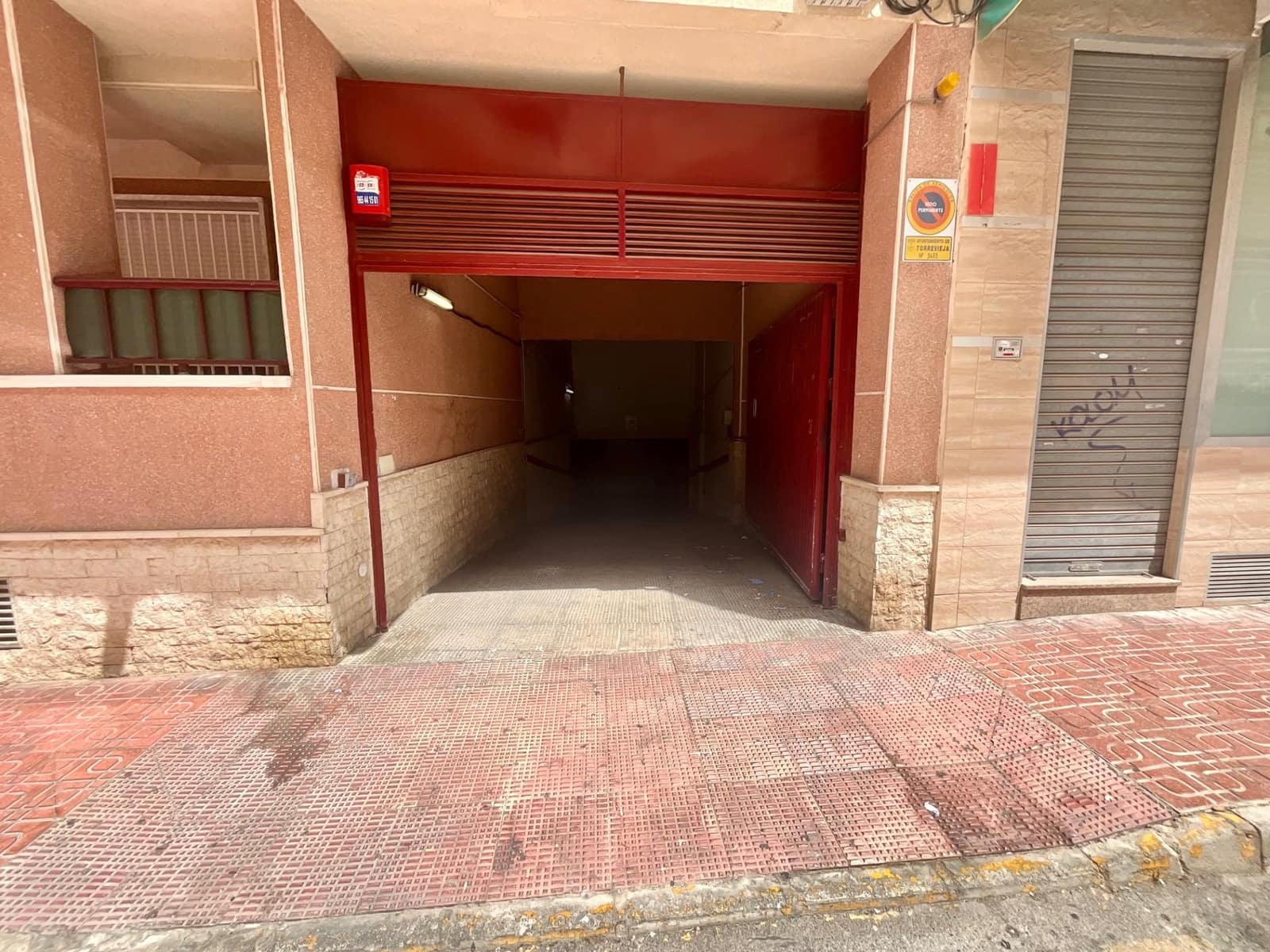 Garage til salg i Torrevieja - € 19.500 (Ref: 9797055)