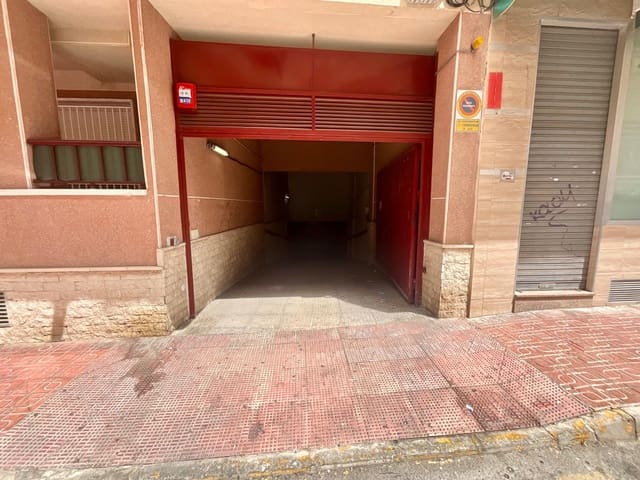 Garage til salg i Parque de las Naciones, Torrevieja - € 19.500 (Ref: 9797055)
