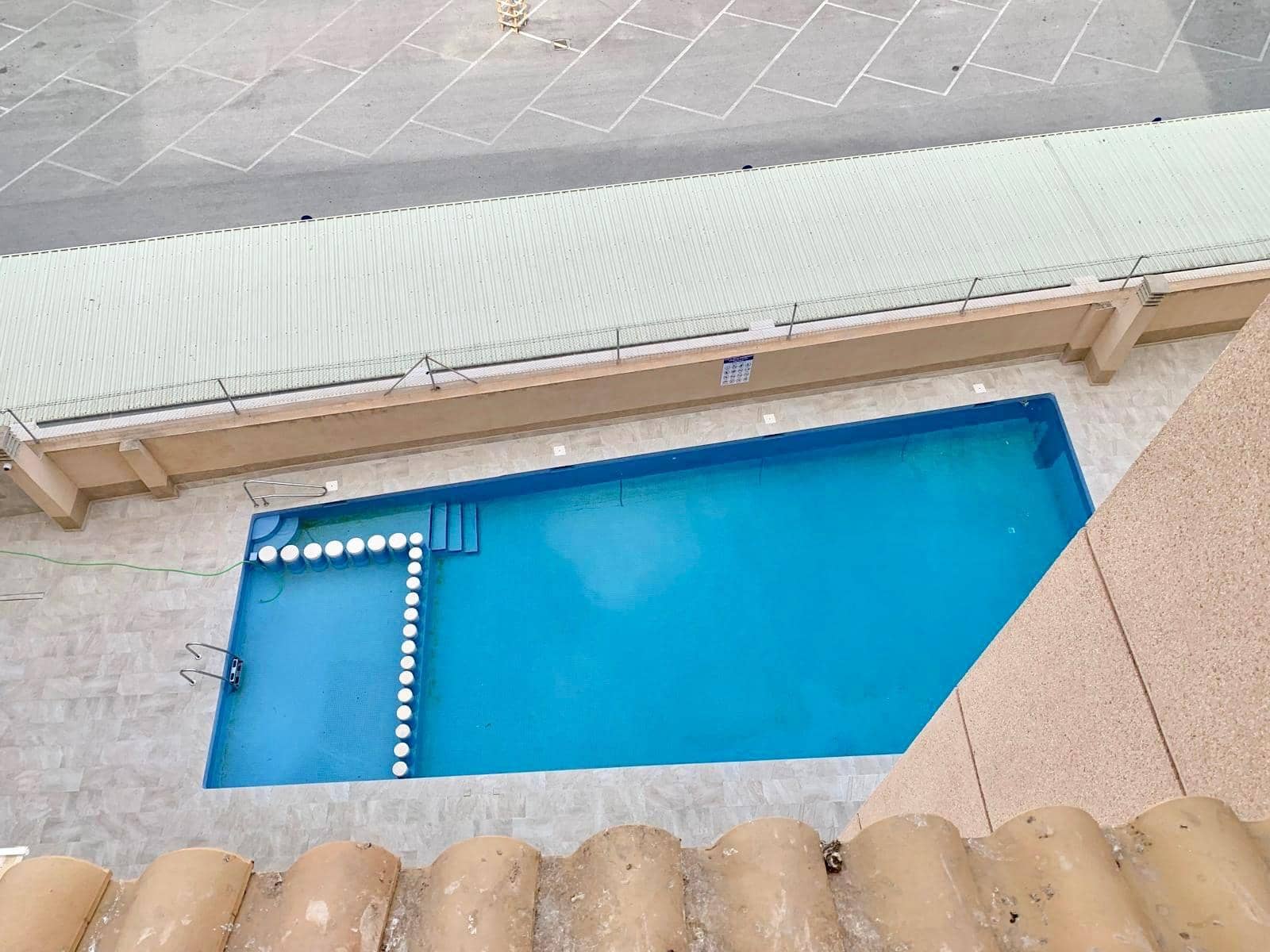 2 sovrum Takvåning till salu i Torrevieja med pool - 139 900 € (Ref: 9799206)
