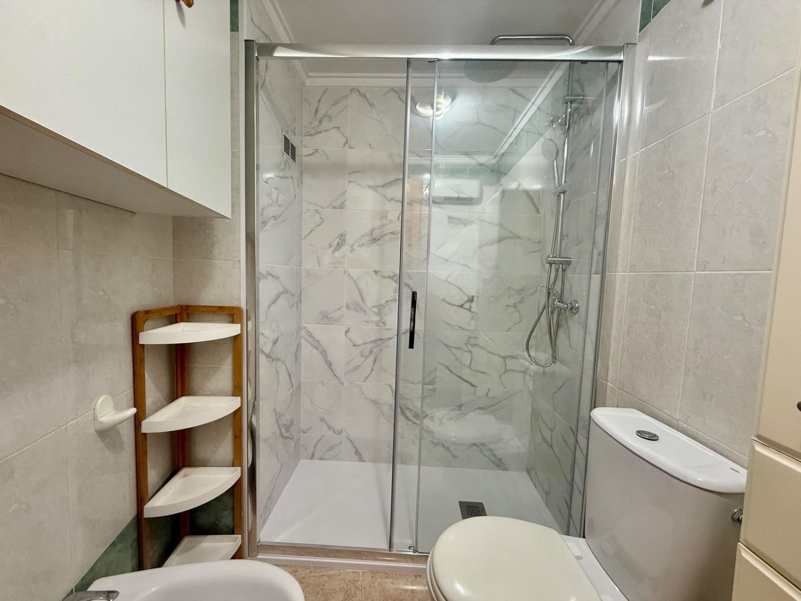 2 sovrum Takvåning till salu i Torrevieja med pool - 139 900 € (Ref: 9799206)