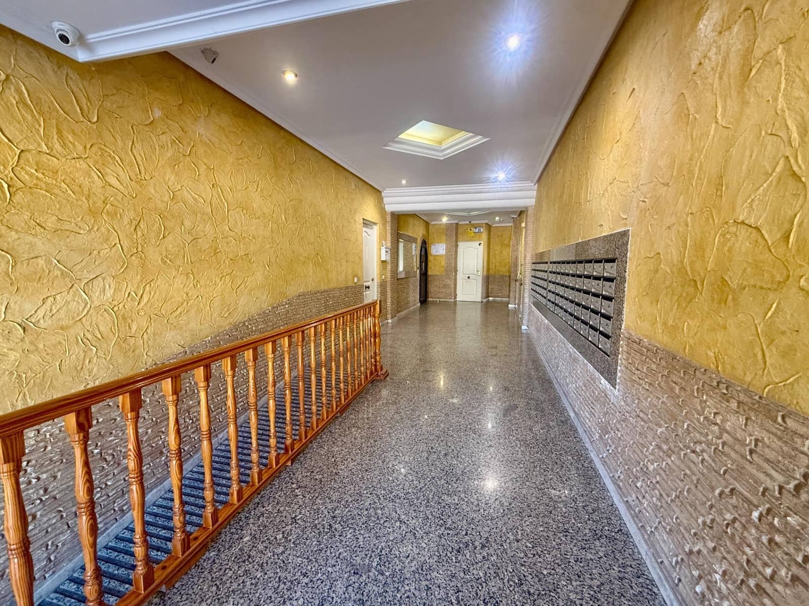 2 sovrum Takvåning till salu i Torrevieja med pool - 139 900 € (Ref: 9799206)