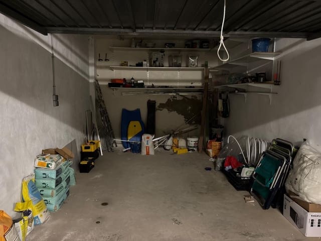 Garage til salg i Aguas Nuevas, Torrevieja - € 16.900 (Ref: 9833614)