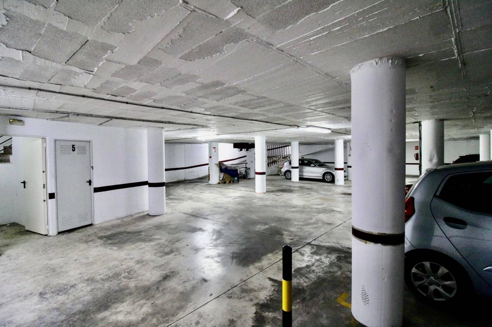 Garage til salg i Torrevieja - € 16.800 (Ref: 9843356)