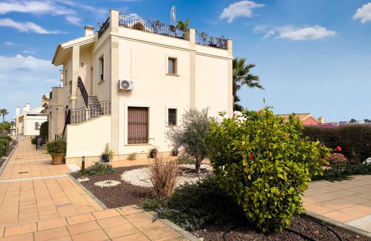 2 bedroom Apartment for sale in Algorfa with pool garage - € 199,950 (Ref: 10009755)