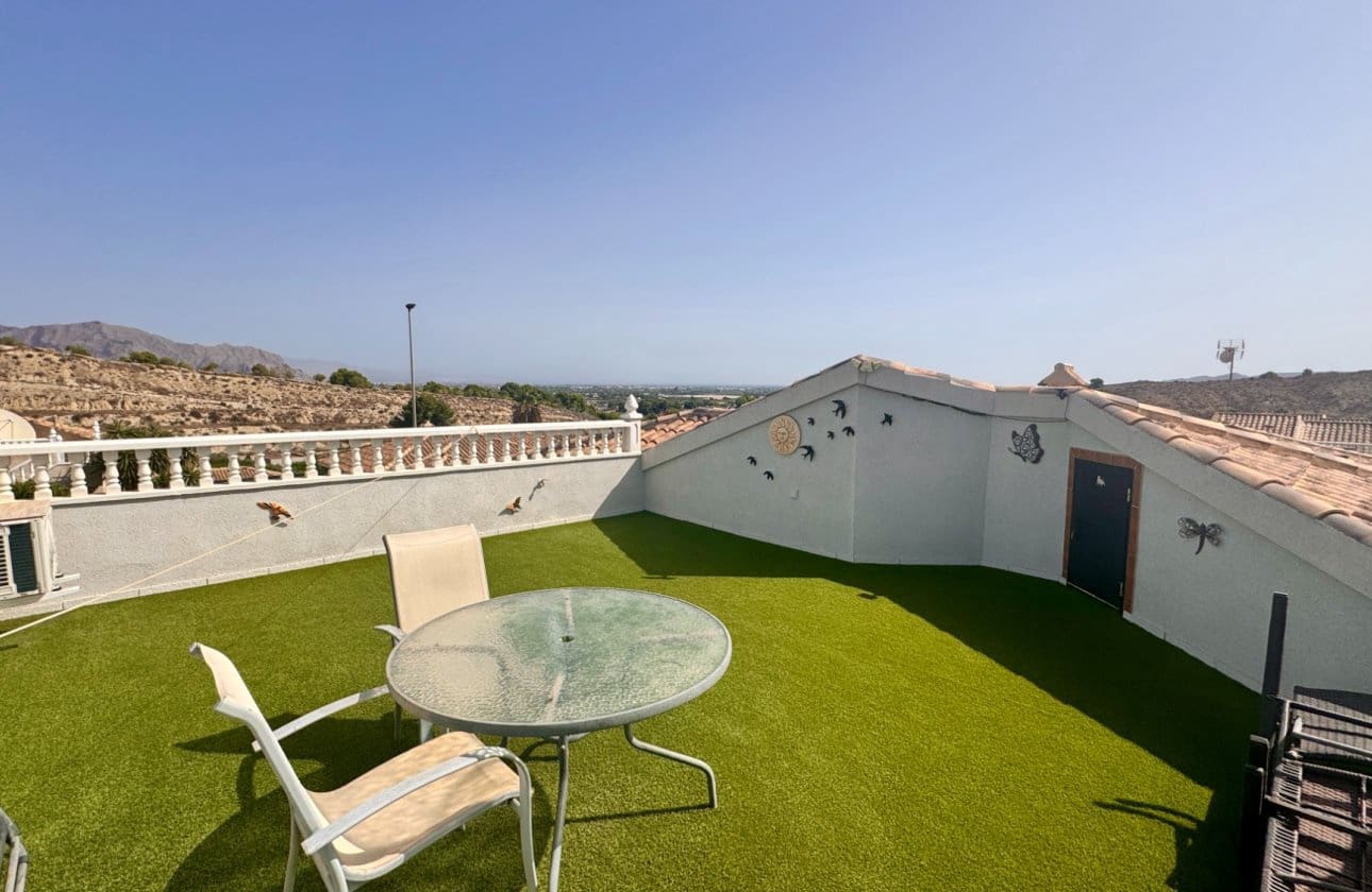 2 bedroom Villa for sale in Bigastro with pool garage - € 273,000 (Ref: 10035635)
