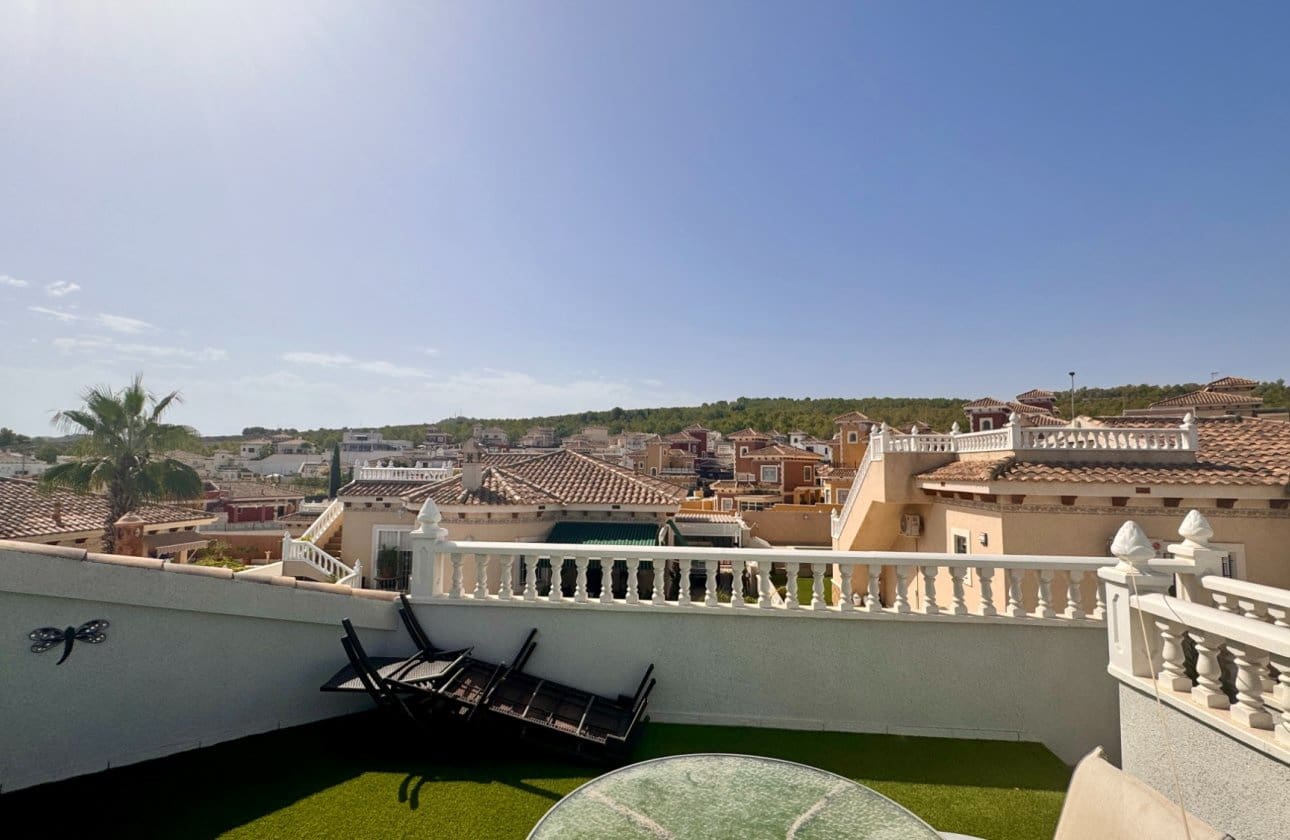 2 bedroom Villa for sale in Bigastro with pool garage - € 273,000 (Ref: 10035635)