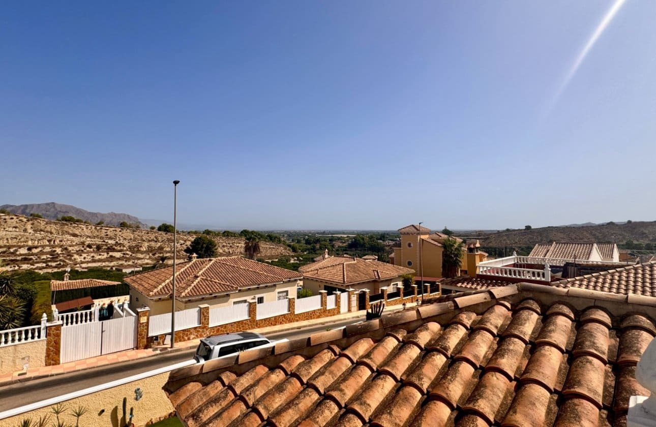 2 bedroom Villa for sale in Bigastro with pool garage - € 273,000 (Ref: 10035635)