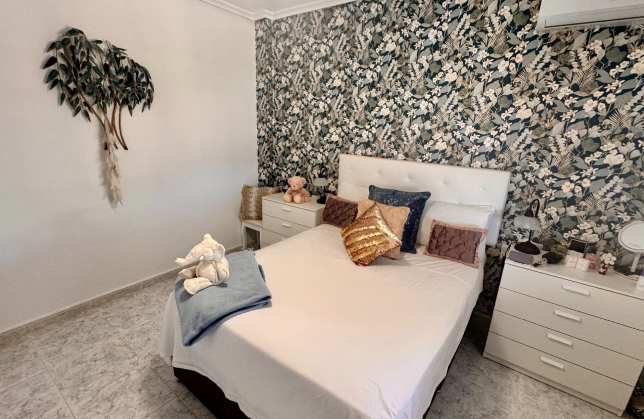 2 bedroom Villa for sale in Bigastro with pool garage - € 273,000 (Ref: 10035635)