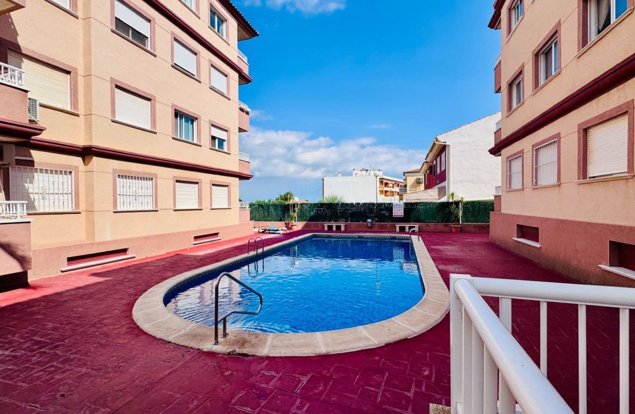 2 Zimmer Apartment zu verkaufen in Algorfa mit Pool Garage - 125.000 € (Ref: 10035723)