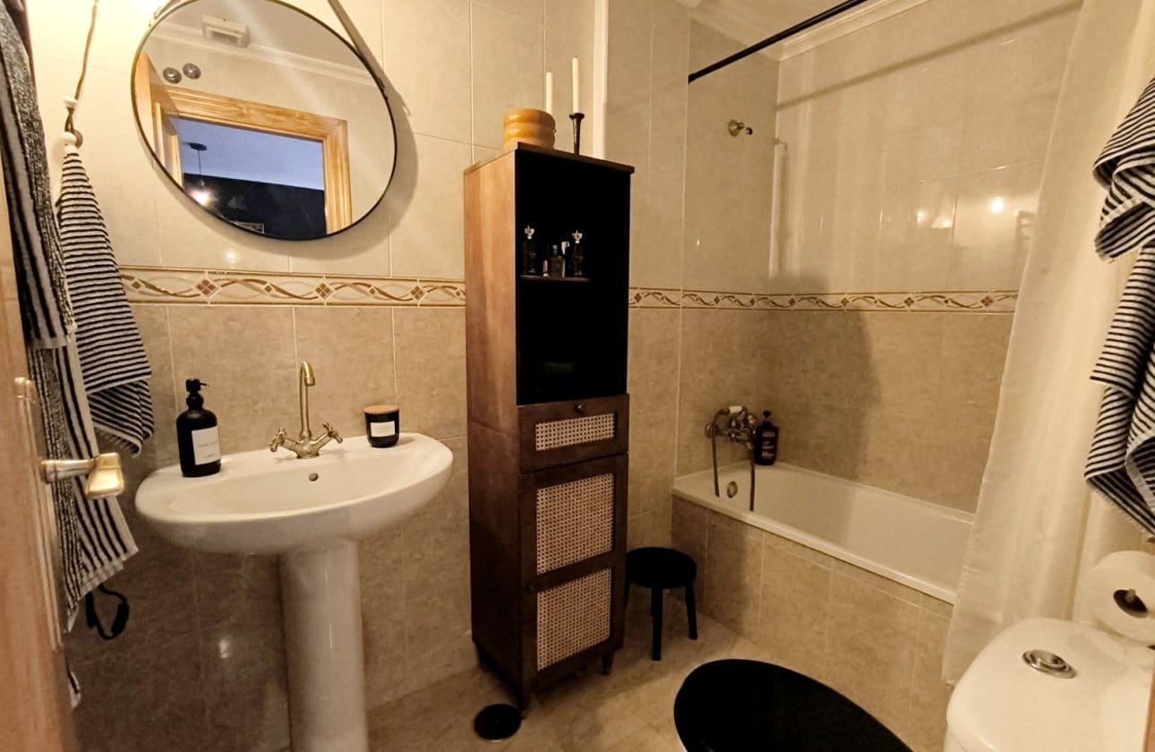 2 makuuhuone Huoneisto myytävänä paikassa Orihuela - 95 000 € (Ref: 10043616)
