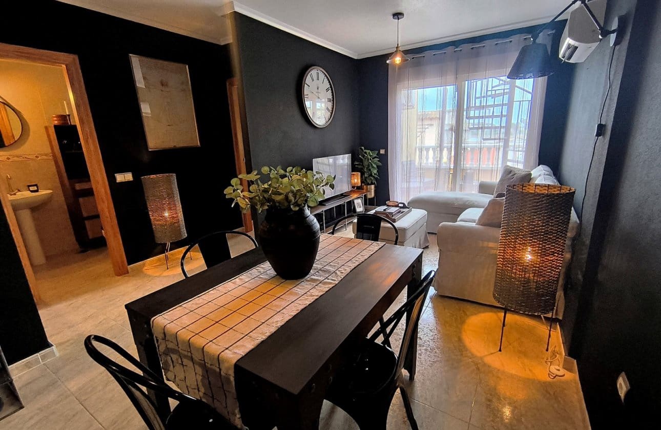 2 makuuhuone Huoneisto myytävänä paikassa Orihuela - 95 000 € (Ref: 10043616)