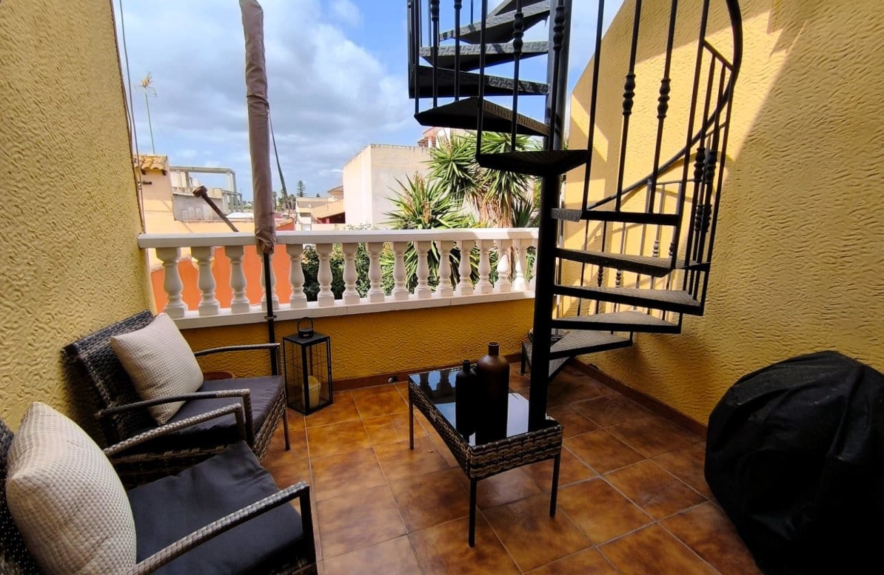 2 makuuhuone Huoneisto myytävänä paikassa Orihuela - 95 000 € (Ref: 10043616)