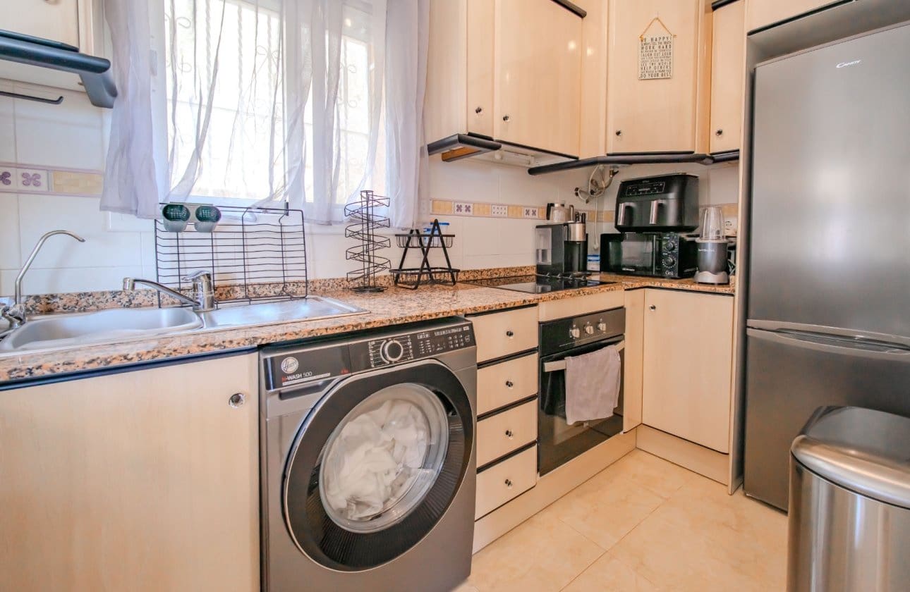 2 soveværelse Lejlighed til salg i La Marquesa med swimmingpool - € 158.000 (Ref: 10088720)
