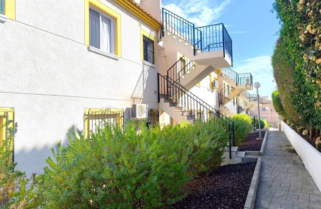 2 sypialnia Apartament na sprzedaż w Algorfa z basenem garażem - 127 000 € (Ref: 10117506)