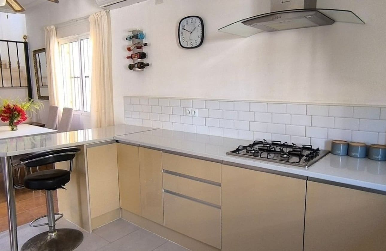 3 sypialnia Willa na sprzedaż w Algorfa z basenem garażem - 225 000 € (Ref: 10118435)