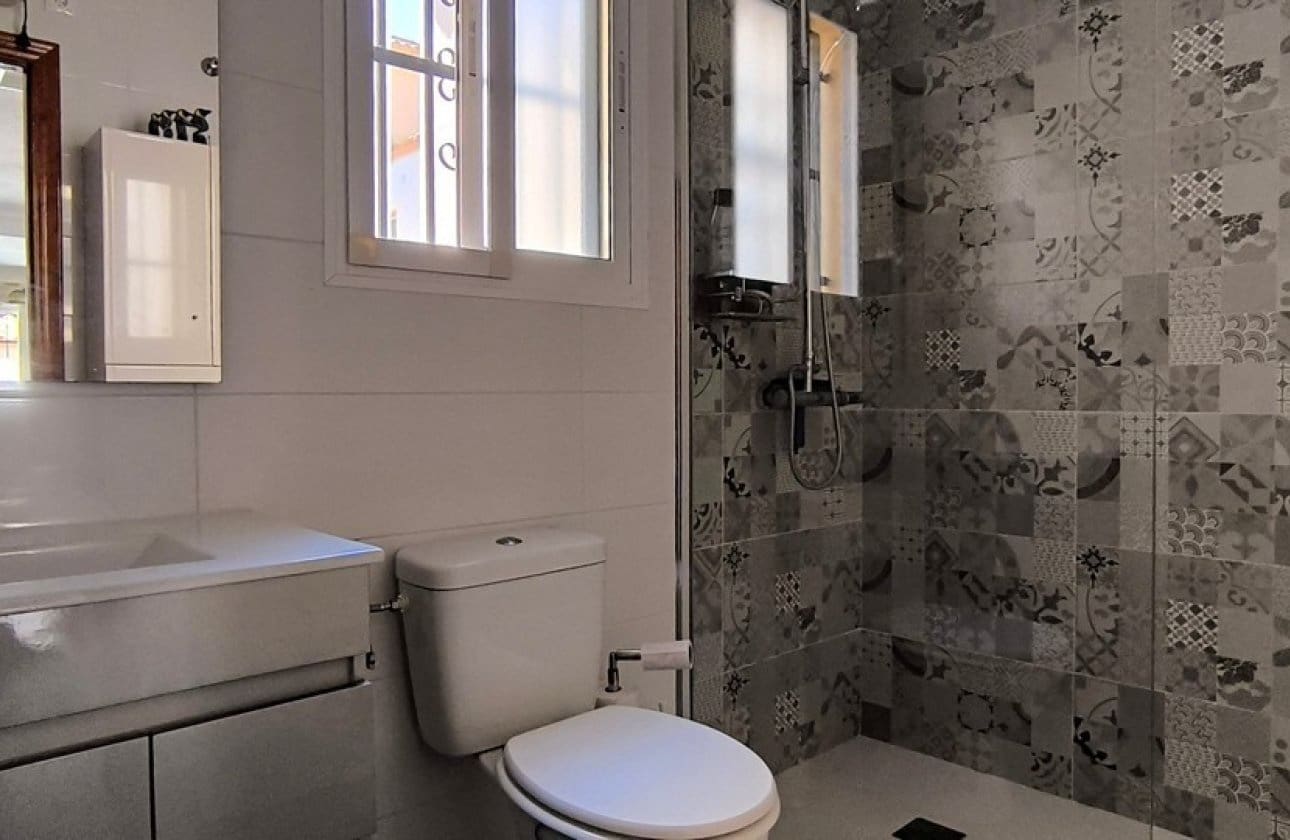 3 sypialnia Willa na sprzedaż w Algorfa z basenem garażem - 225 000 € (Ref: 10118435)