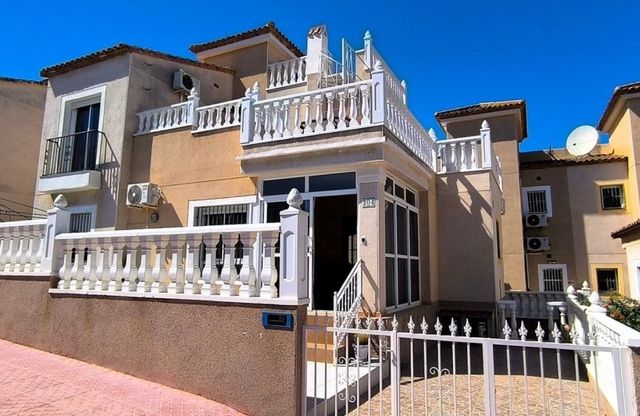 3 slaapkamer Villa te koop in Algorfa met zwembad garage - € 225.000 (Ref: 10118435)