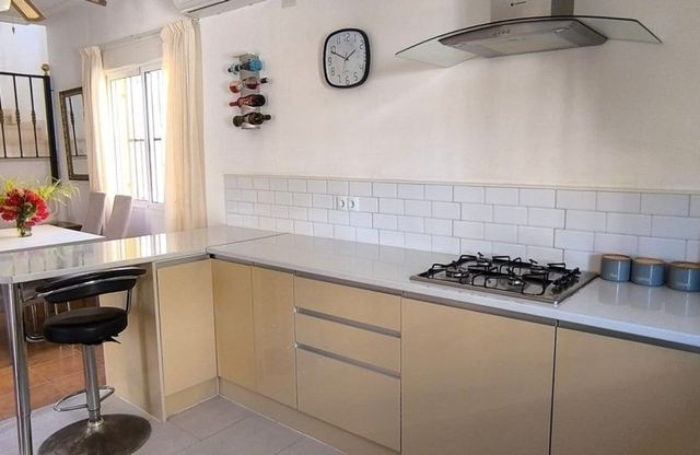 3 slaapkamer Villa te koop in Algorfa met zwembad garage - € 225.000 (Ref: 10118435)