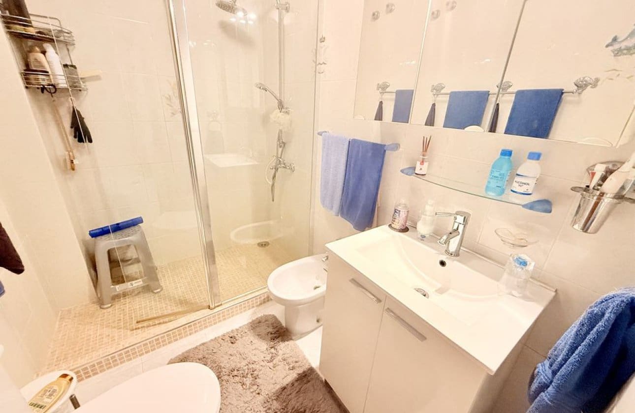 3 soveværelse Byhus til salg i Ciudad Quesada med swimmingpool - € 199.950 (Ref: 10118436)
