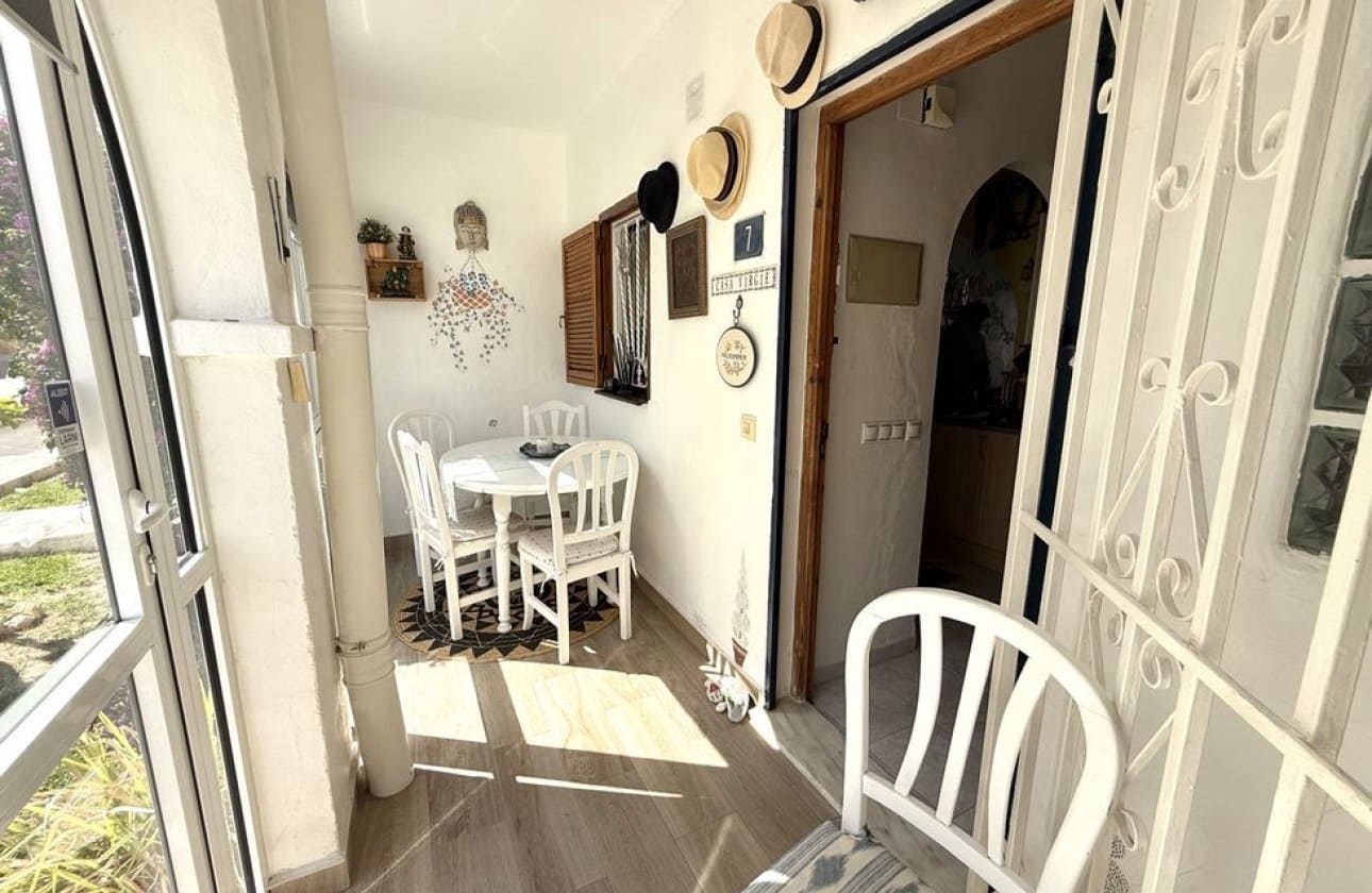 3 soveværelse Byhus til salg i Ciudad Quesada med swimmingpool - € 199.950 (Ref: 10118436)