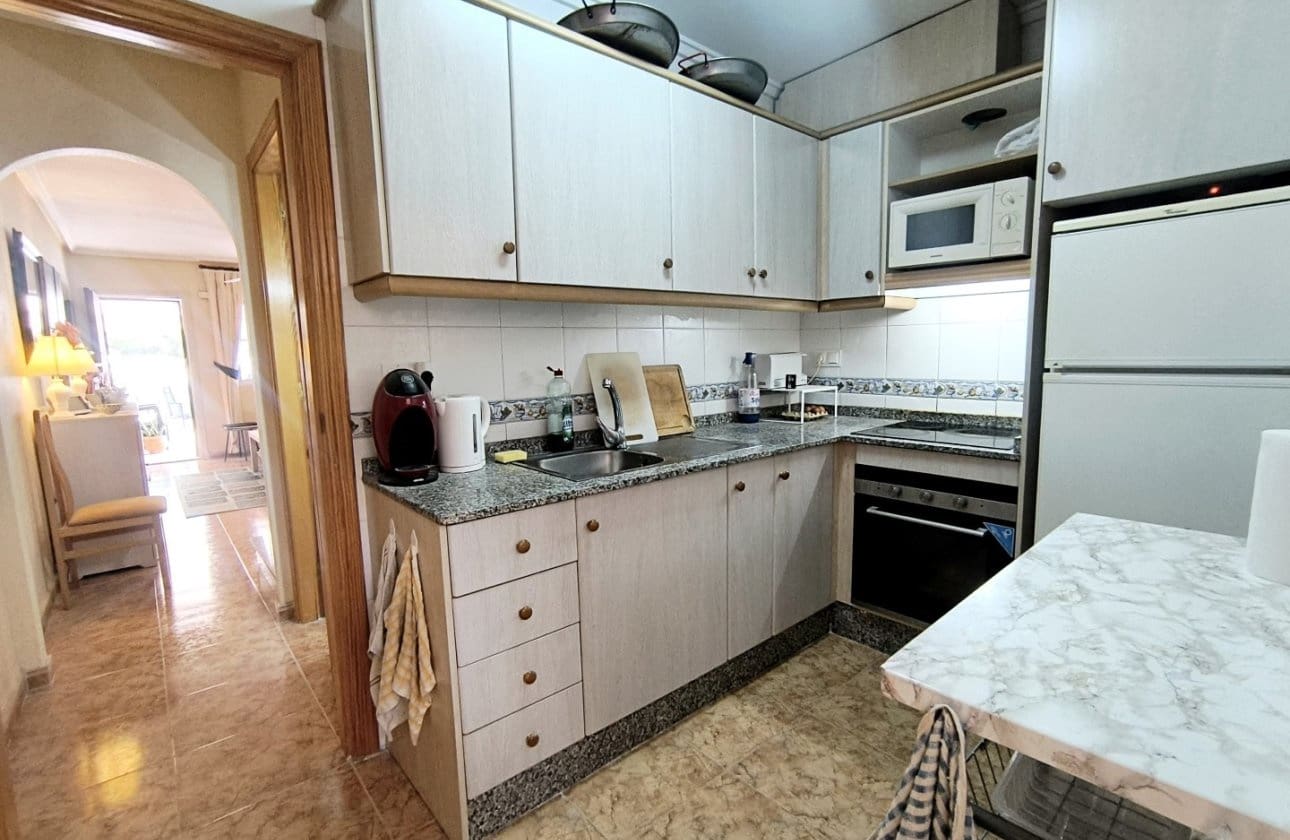 2 makuuhuone Omakotitalo myytävänä paikassa Algorfa mukana uima-altaan 
autotalli - 147 500 € (Ref: 10125016)