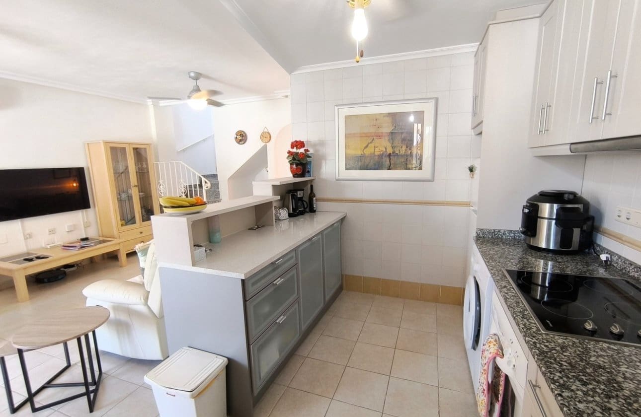 2 chambre Appartement à vendre à Jacarilla avec piscine garage - 139 950 € (Ref: 10125017)