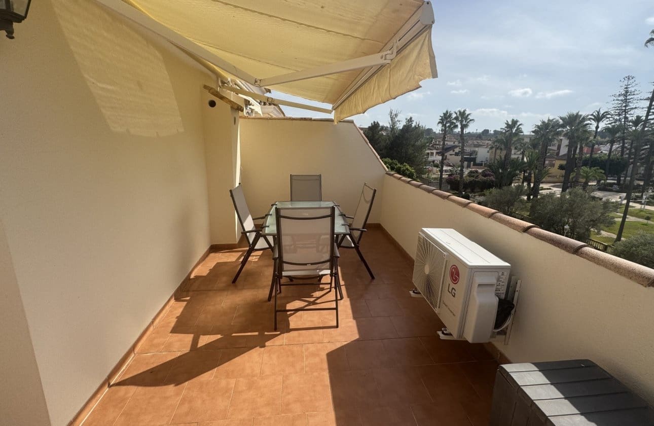 2 chambre Appartement à vendre à Jacarilla avec piscine garage - 139 950 € (Ref: 10125017)