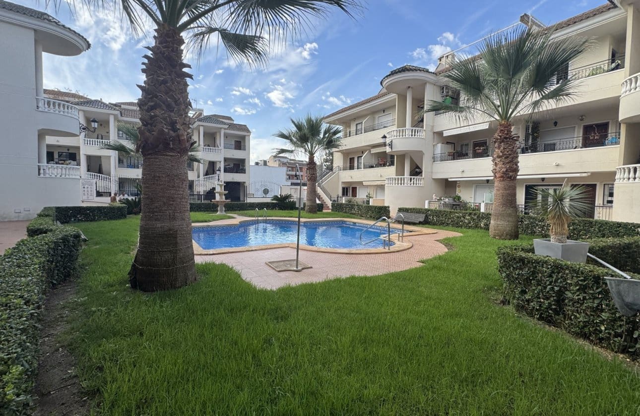 2 chambre Appartement à vendre à Jacarilla avec piscine garage - 139 950 € (Ref: 10125017)