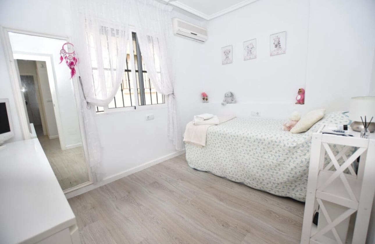 2 Zimmer Haus zu verkaufen in Algorfa mit Pool - 139.950 € (Ref: 10148183)