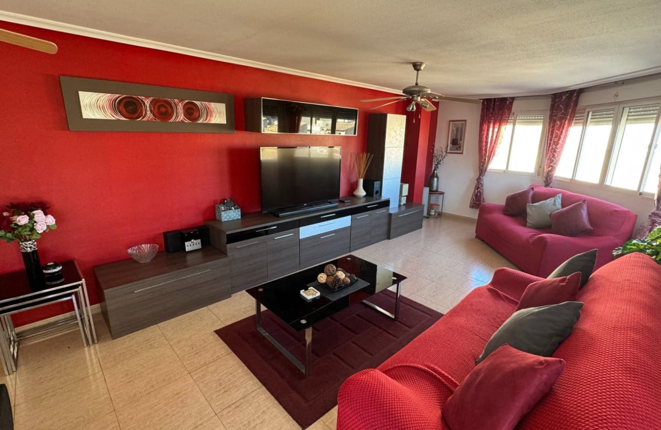 3 Zimmer Apartment zu verkaufen in Almoradi mit Pool - 158.000 € (Ref: 10179393)