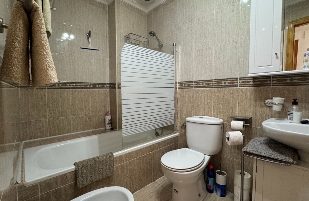 3 Zimmer Apartment zu verkaufen in Almoradi mit Pool - 158.000 € (Ref: 10179393)