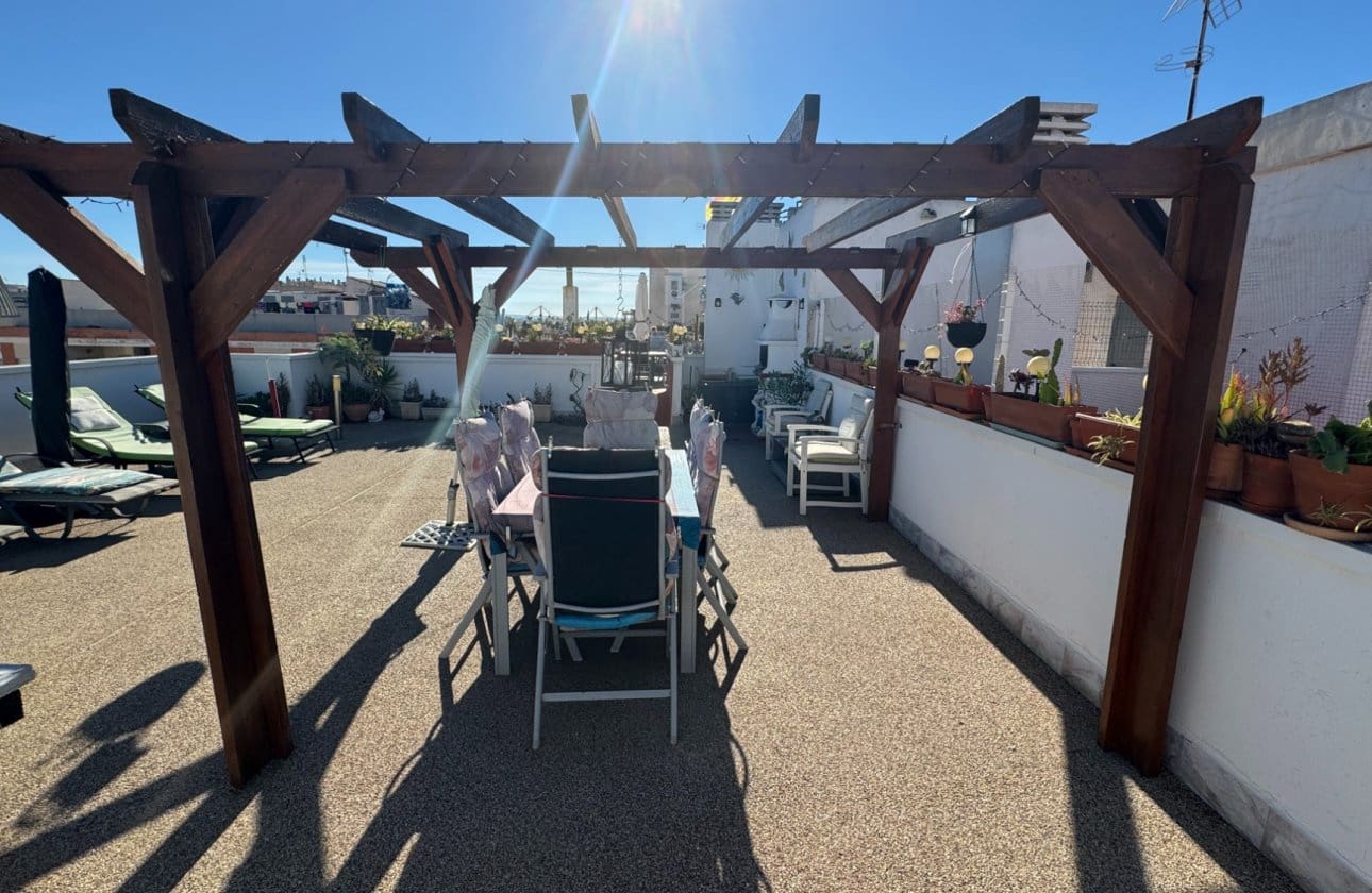 3 Zimmer Apartment zu verkaufen in Almoradi mit Pool - 158.000 € (Ref: 10179393)