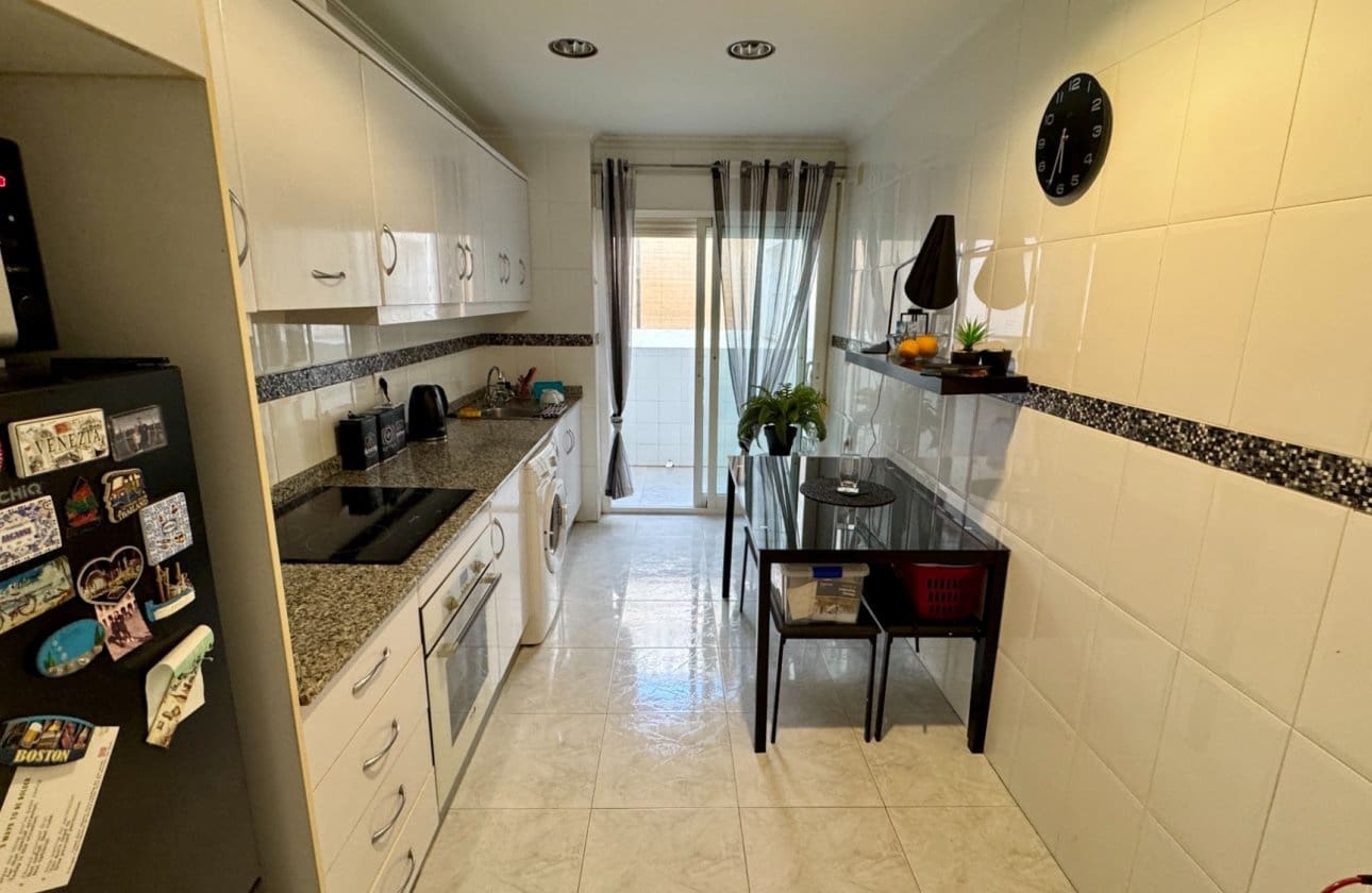 Apartamento de 3 habitaciones en Los Montesinos en venta - 145.000 € (Ref: 10183879)