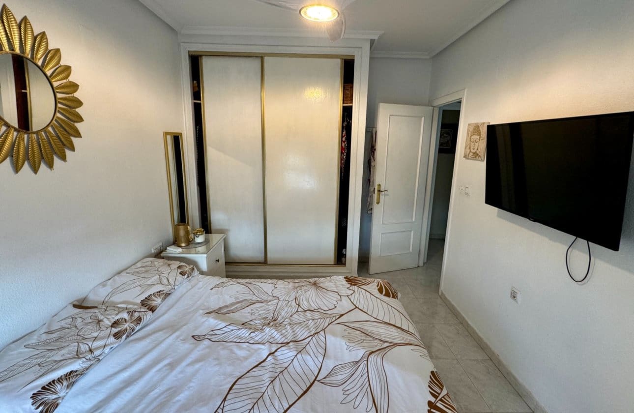 Apartamento de 3 habitaciones en Los Montesinos en venta - 145.000 € (Ref: 10183879)
